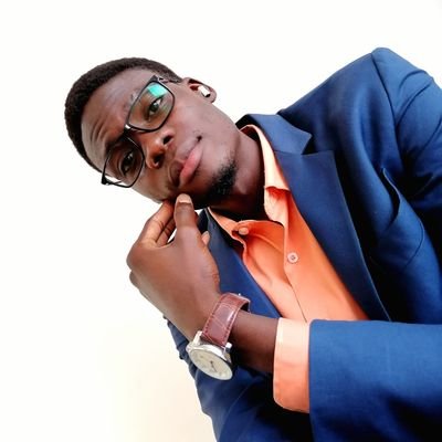 Secka_0's profile picture. #PHARMACIEN🎓🐍 DOSIS SOLA FACIT VENENUM 💀💉💊 À cœur ou-vert rien d'impossible☮️ 🛫🇧🇫🇧🇯🇲🇱🇹🇬 🇨🇦kids#santé#social🌍 God_First #MANCHESTERUNITED🔴⚪⚫