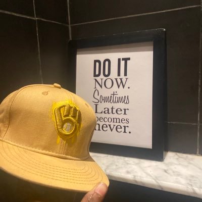 TizkidT's profile picture. imma be real with you ion get bio🥺❤️