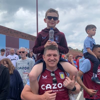 Twitter 2.0….. it thought I was a BOT, but I’m not!! The Villa & Golf, not much else!  ST Holte End Upper 🦁