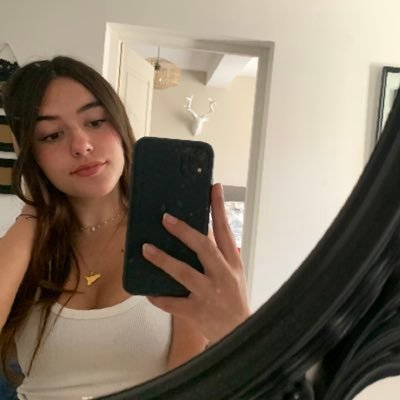 cl4m_4's profile picture. 