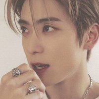 보복 (@dimplepeachboy) 's Twitter Profile Photo