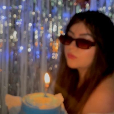 gabeef_'s profile picture. 23, psico, gemini, SEP e Swiftie 🪩🥂🎧💸🤍