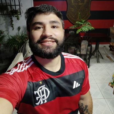 Sócio torcedor do CR Flamengo 🔴⚫️ Simpatizante da RAÇA RUBRO-NEGRA ✊🏻