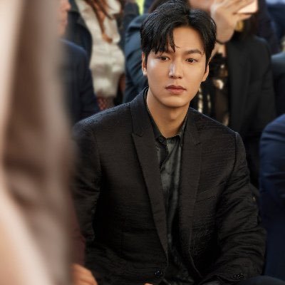 ActorminLee6754's profile picture. NOT REAL BOT PARODY 🎬  The king. eternal monarch on Netflix. #pachinko on Apple TV