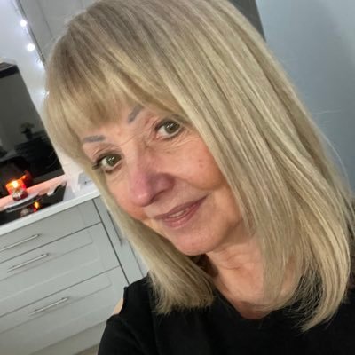 connie0004's profile picture. 