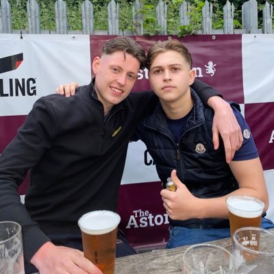 Henryblair01_'s profile picture. villa