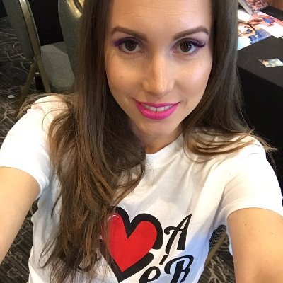 Janet6162425912's profile picture. 