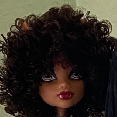 tluvseat's profile picture. no words 🫶🏾