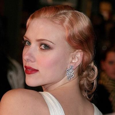 update high quality gifs of scarlett johansson (fan account)