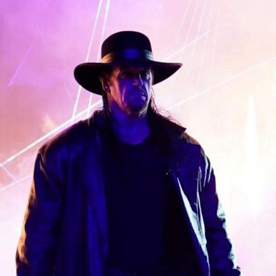 louiswwefan's profile picture. just your average bi 23 year old guy who loves to make friends, NSFW so MDNI, DMs open for everyone but no creepy behavior please