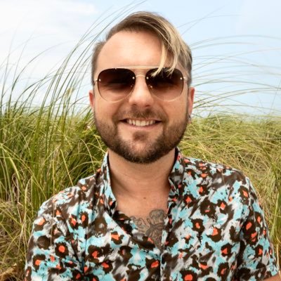 Full time musician https://t.co/dYrOOfyoNl Key West, Florida.
