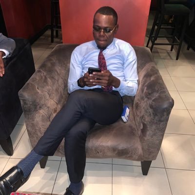 lenny_dzatsi's profile picture. Économiste Monétariste, Développeur Full Stack, Penseur Libre.