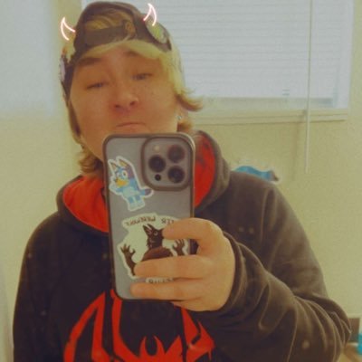 speedymkfly's profile picture. ǝɥ/ǝɥs/ʎǝɥʇ ~ a spooky, ᵍᵃʸ potato 🐈‍⬛🐈🐈‍⬛✨ Venmo: speedymcfly Cashapp: $speedymcfly.