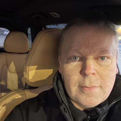 Roaralek's profile picture. Roar