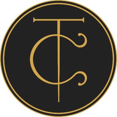 Jeu de rôle horrifique d'inspiration lovecraftienne. Financement participatif à partir du 19 septembre.
https://t.co/UORhGr35ME