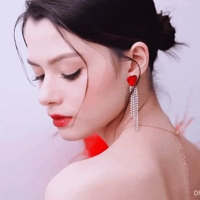 minstical_dream's profile picture. he/they/she