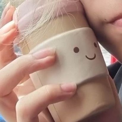 DGsnacc's profile picture. 22 | Sad Nerd | Inherently politically neutral for the sake of being analytic and objective, not misinformed and blind. All sides are important.