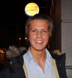 MKjelsberg's profile picture. Jobber som eiendomsmegler. Interesse for eiendom, krypto, kredittkort og sparing. Eurobonusjeger