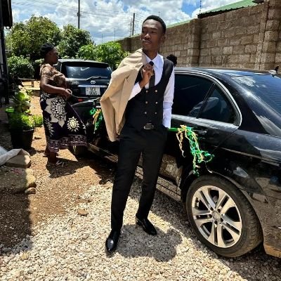 Luyando1536's profile picture. Dignity 💫 through and through.