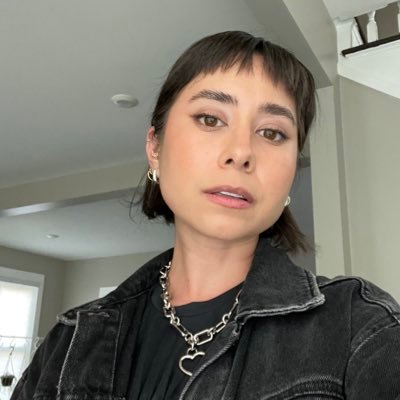 Senior Product Design Manager at @HubSpot. I love good outfits and eating my weight in noodles. She/her. Proud hapa.