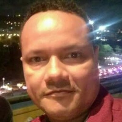 correarobles77's profile picture. 