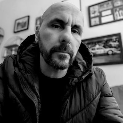 Cosmodemtel's profile picture. Nun te preoccupa guaglió