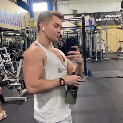 26 year old dude, plays too much smite, picking up streaming. Full time Registered Nurse. Average gym goer. https://t.co/Rjfn5d07HP