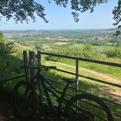 WoodmanZo_e's profile picture. babywearing consultant @slingconsults helps run Dorking NCT sling library, MTB rider volunteer girls ALIVE