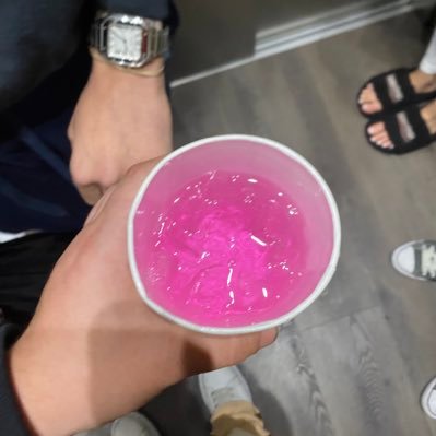 updogsh1t's profile picture. props