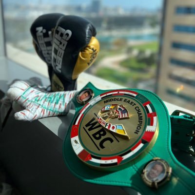 JeansSanch28982's profile picture. professional boxer