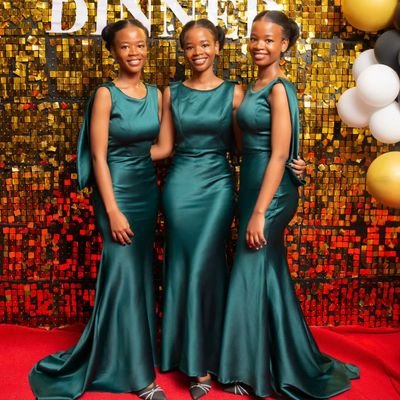 Pretty triplet sisters ❤️✨
Law students 👩‍⚖️