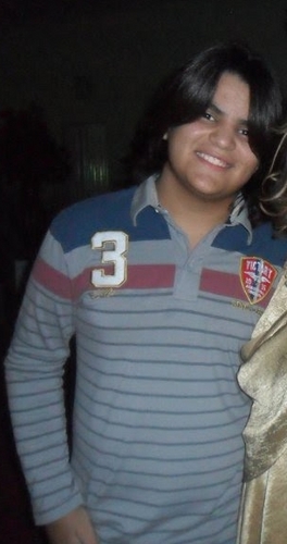 Tenho 14 anos , sou estudante, gosto muito de ser feliz, tenho muitos  defeito mais tenho ,muito mais qualidades.