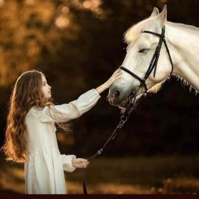 Estesharatkm's profile picture. خلّك مثل غيث السحايب على القاع ، تعطي ولاتاخذ من القاع حاجه🌧️ اخصائية نفسية " استقبل استشاراتكم"