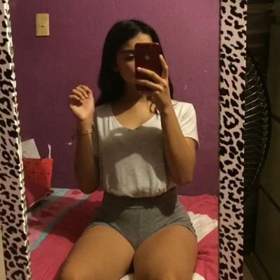 nahomi_valera's profile picture. 