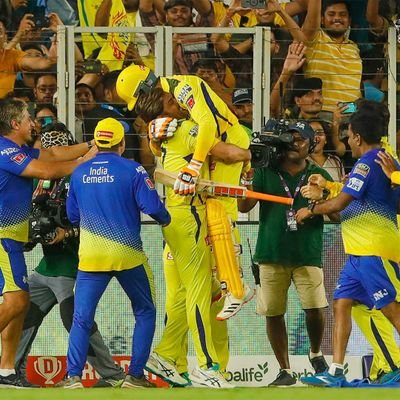 ceylonfox's profile picture. 🤩