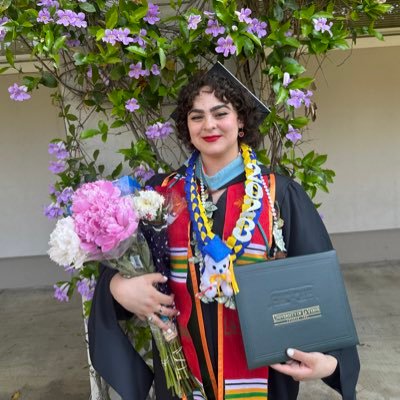 profesoraduran_'s profile picture. She/her/ella