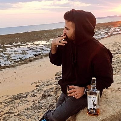 RezaTamool's profile picture. 