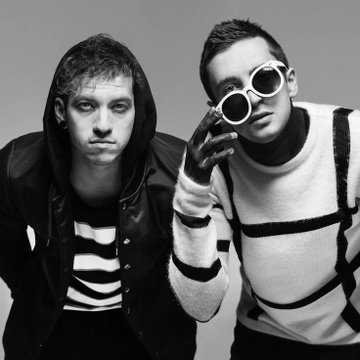 Yuichiro_sakamu's profile picture. ''sometimes quiet is violent''
              -twenty one pilots-
                      -vessel album-