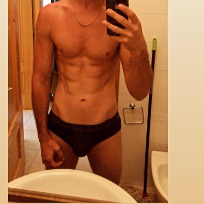 thefrenchcakes's profile picture. 