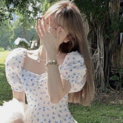 Mil12Milly's profile picture. I'm a hot girl but I never lose my cool.
Does my sparkle burn your eyes?