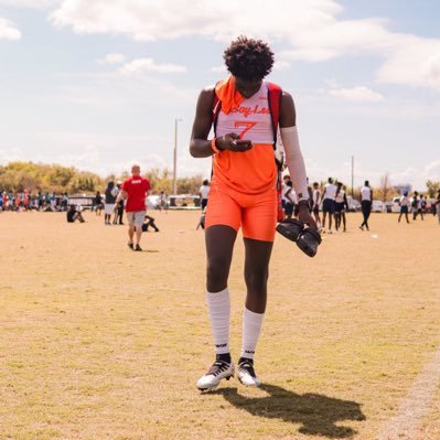 Class of 2026 I| 6’3 190 I| QB/WR I 3.5 GPA|| Dougherty High School (GA) I| My email: Burgessd36@gmail.com HS #doughertyhighschool