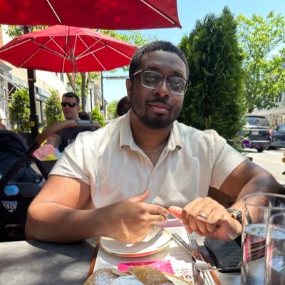 Age:35 BS:Hampton🏴☠️ MBA: Bowie St.🐾Hometown: Upper Marlboro, MD 74th pick in 09 Twitter Draft; Ranked 13th in US for Best twitter name; Wife:@AshMayoBaxter