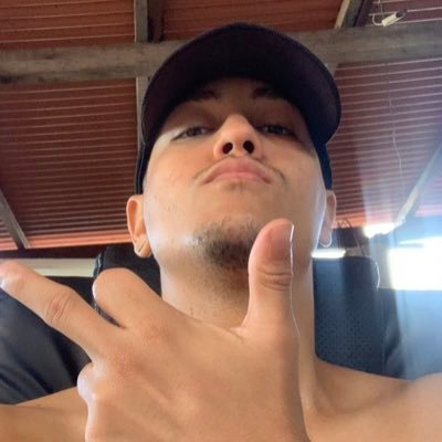 Brazilian straight cashmaster, 🇧🇷 22 years, FINDOM. criador de conteúdo +18. contato via DM