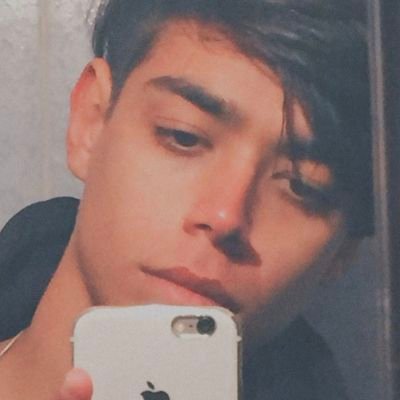 HeidariUc's profile picture. Don't turst me