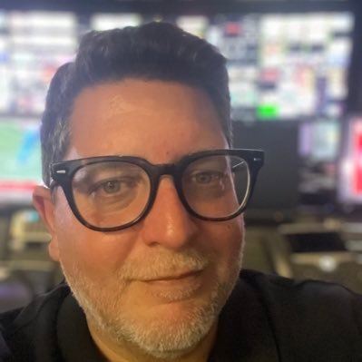 Emmy award winning Producer at Telemundo/NBC Universal and proud father of twin daughters. SVP of Sports Content, Telemundo Deportes. IG: rcpardo31