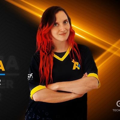 Streamer web3  / Gamer / Instructora profesional del Pole IRL. integrante de @axieplus
https://t.co/O5XZMN1HSJ