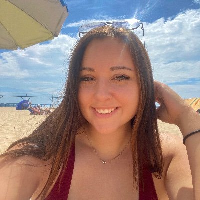 allyclay_'s profile picture. GWU ‘25 • Monmouth College alum ‘23 • ΚΚΓ Alpha Chapter