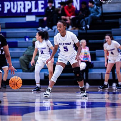 5’8 combo guard | c/o 24 | #5 AR Mavericks 3SSB | GPA 3.85| Fayetteville High School #5 | jayladj@yahoo.com