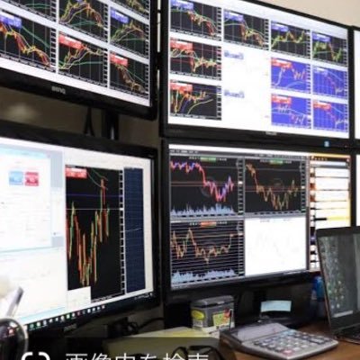 専業投資家。為替、株、インデックス、コモディティ、暗号資産なんでもします。現物、FX、CFDもろもろします。米国インデックスで積立投資もしてます。無料でトレードの情報配信もしてるので興味ある方は固定ツイートにいいねとRTして下記リンクから公式LINE登録してくだい。#fx #cfd #投資 #トレード #トレーダー