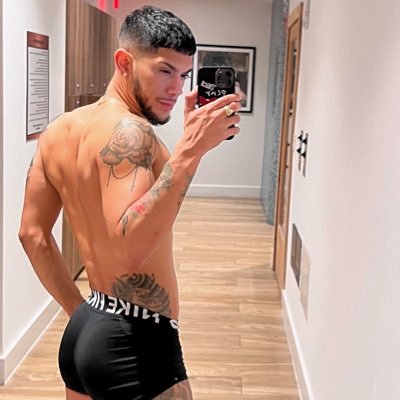 18+ NSFW Puerto Rican Verse 🍑🇵🇷 | Aries ♈️ | Fitness and Photography Enthusiast 💪📸 | DM for Collabs 😈✨ IG: https://t.co/fSeBGw1La8